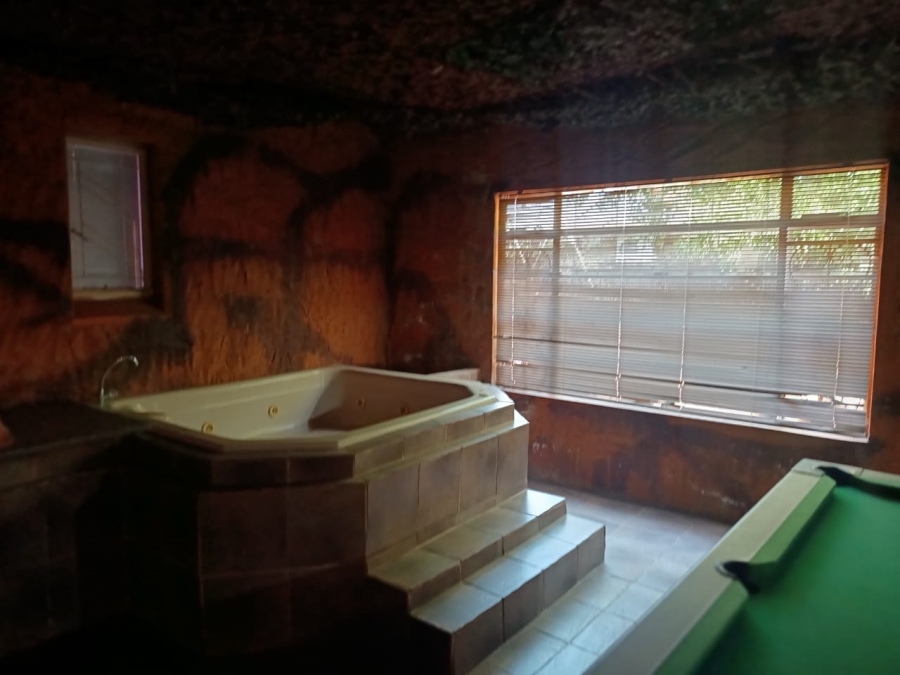 3 Bedroom Property for Sale in Beaconsfield Northern Cape